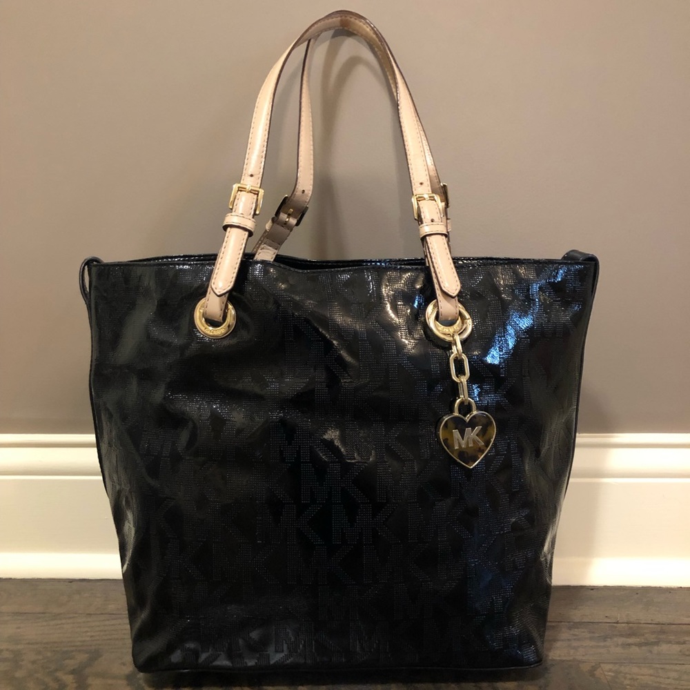 Michael Kors Tote with Keychain